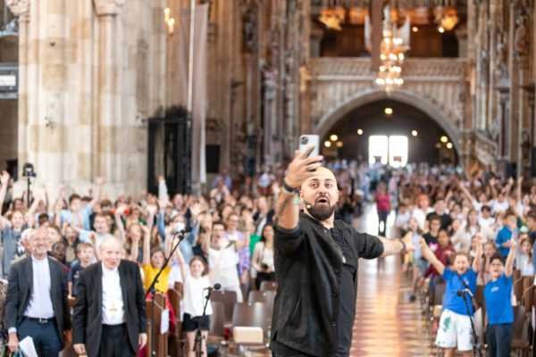 Ali Mahlodji im Stephansdom